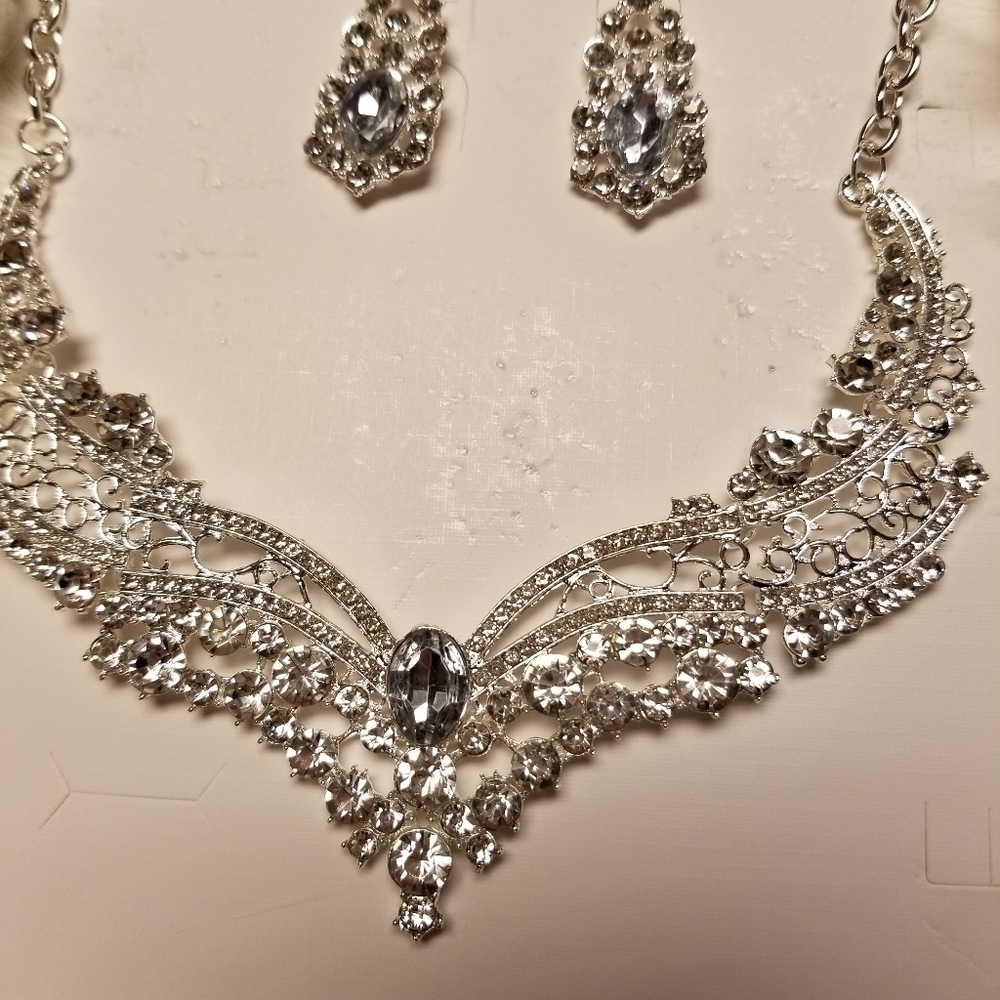 👏👏BACK IN STOCK!!!👏👏GORGEOUS statement 3PC set - Picture 3 of 12